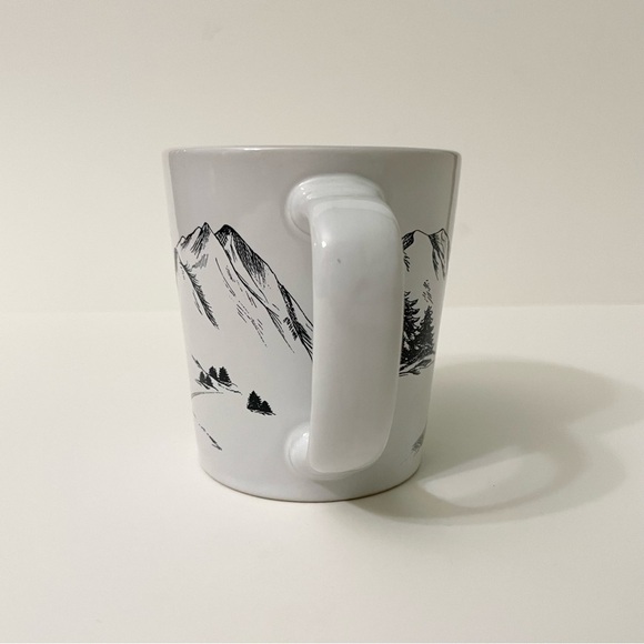 Tim Hortons 2018 Limited Edition Collectible Mug Blue Skiing Coffee Canada - Picture 5 of 15